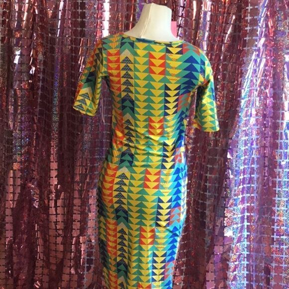 NWT LULAROE JULIA dress in size x small in a triangle pattern - Picture 8 of 12